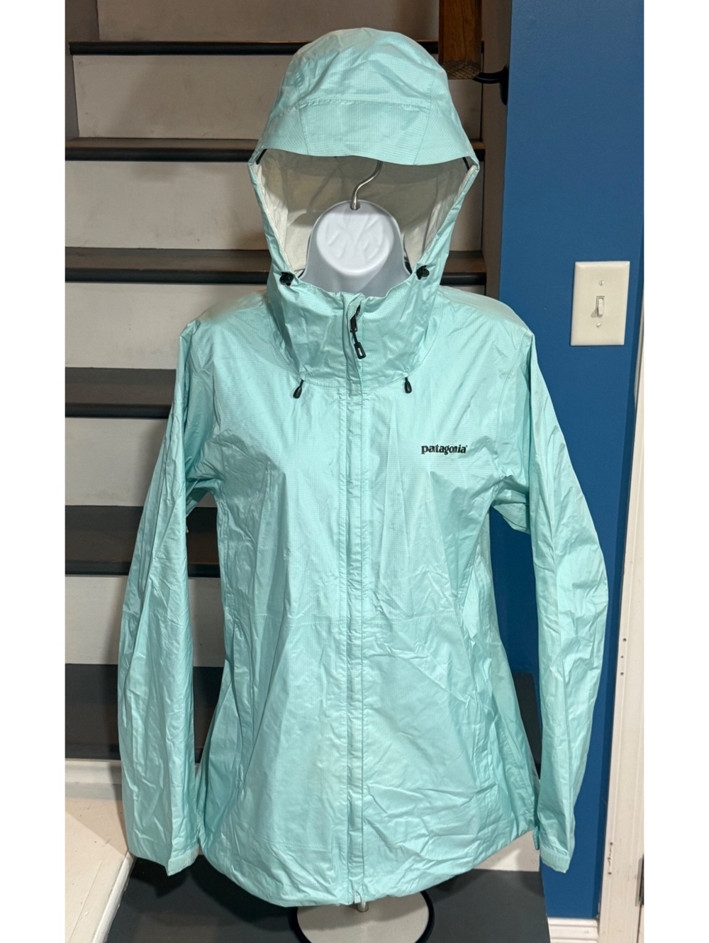 Women’s Extra Large (XL) Torrentshell H2NO Polar Blue Waterproof Rain Jacket